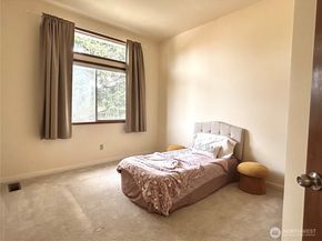 21523 129th Avenue SE, Kent WA 98031
