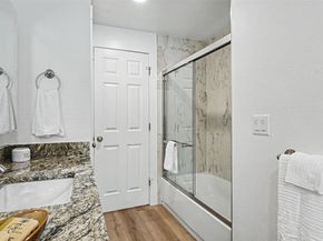 11040 40th Avenue NE, Seattle WA 98125
