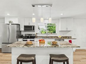 11040 40th Avenue NE, Seattle WA 98125