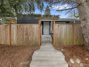 1309 N 85th Street, Seattle WA 98103