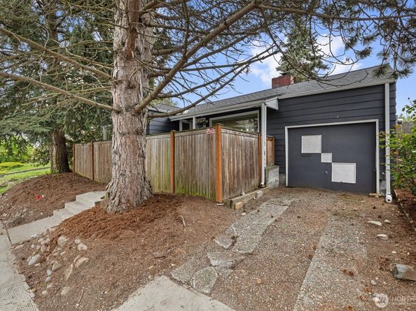 1309 N 85th Street, Seattle WA 98103