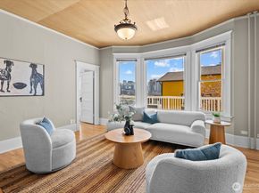 920 4th Avenue N, Seattle WA 98109