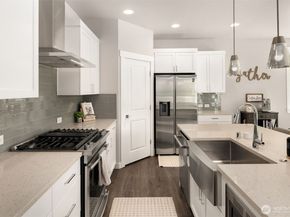 13920 14th Place W 49, Lynnwood WA 98087