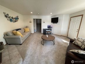17455 Paige Lane SW, Vashon WA 98070