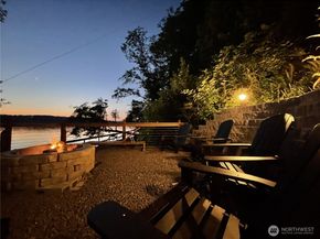 17455 Paige Lane SW, Vashon WA 98070