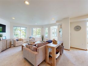 17455 Paige Lane SW, Vashon WA 98070