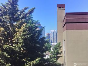 712 E Denny Wy Unit #502, Seattle WA 98122