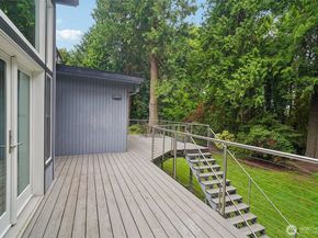 2646 109 Place NE, Bellevue WA 98004