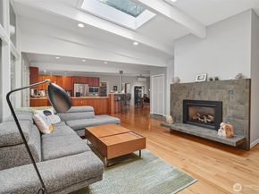 2646 109 Place NE, Bellevue WA 98004