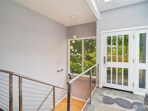 2646 109 Place NE, Bellevue WA 98004