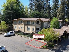 11304 124th Avenue NE 101, Kirkland WA 98033