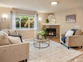 11304 124th Avenue NE 101, Kirkland WA 98033