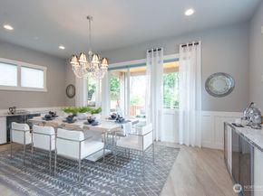 1808 104th Avenue SE, Bellevue WA 98004