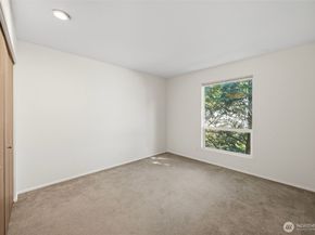 1417 N 200th Street A6, Shoreline WA 98133