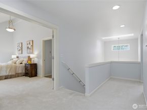 15410 Waynita Way NE, Bothell WA 98011