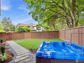 15410 Waynita Way NE, Bothell WA 98011