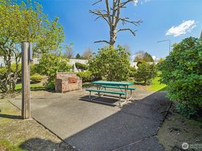 14401 SE Petrovitsky Rd D205, Renton WA 98058