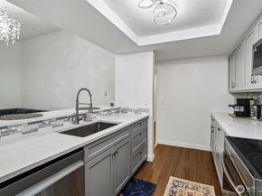 14401 SE Petrovitsky Rd D205, Renton WA 98058