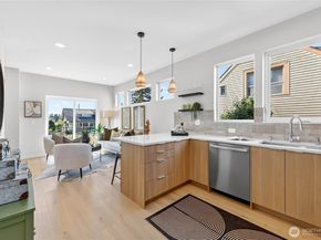 4142 44th Avenue SW, Seattle WA 98116
