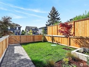 4142 44th Avenue SW, Seattle WA 98116
