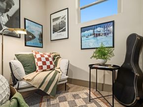 5037 25th Avenue SW, Seattle WA 98106