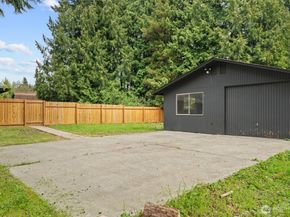 19420 143rd Place SE, Renton WA 98058