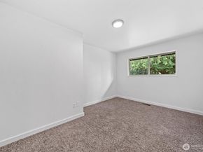 19420 143rd Place SE, Renton WA 98058