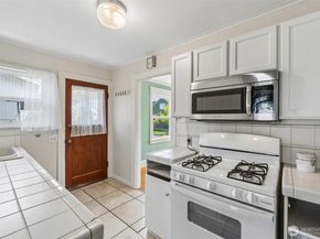 1911 13th Street, Everett WA 98201