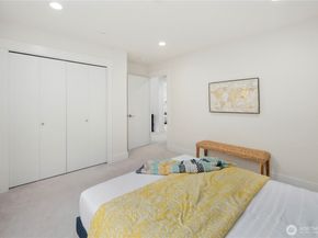 856 224th Avenue NE, Sammamish WA 98074