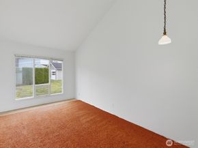 1302 E Lakeshore Drive, Lake Stevens WA 98258