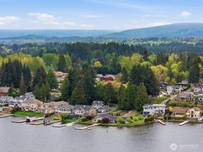 1302 E Lakeshore Drive, Lake Stevens WA 98258