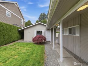 1302 E Lakeshore Drive, Lake Stevens WA 98258