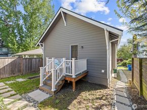 1411 26th Avenue, Seattle WA 98122