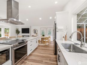 17202 NE 134th Place, Redmond WA 98052