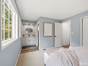 17202 NE 134th Place, Redmond WA 98052