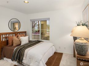 1417 Queen Anne Avenue N 206, Seattle WA 98109