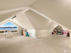 1012 2nd Avenue W, Seattle WA 98119