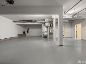 16305 SE 37th Street, Bellevue WA 98008