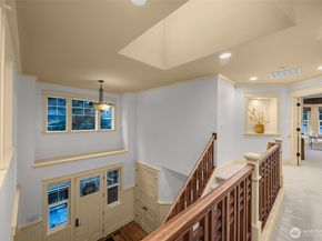 16305 SE 37th Street, Bellevue WA 98008