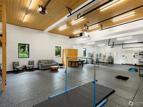 26237 SE Old Black Nugget Road, Issaquah WA 98029