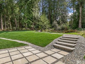 26237 SE Old Black Nugget Road, Issaquah WA 98029
