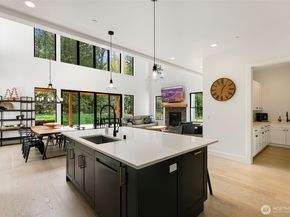 26237 SE Old Black Nugget Road, Issaquah WA 98029