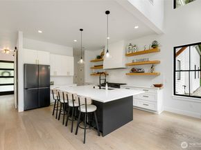 26237 SE Old Black Nugget Road, Issaquah WA 98029