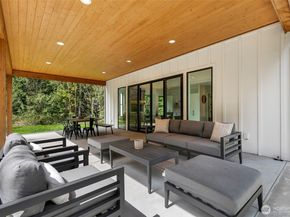 26237 SE Old Black Nugget Road, Issaquah WA 98029
