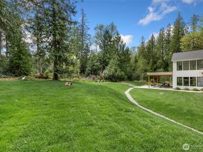 26237 SE Old Black Nugget Road, Issaquah WA 98029