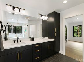 26237 SE Old Black Nugget Road, Issaquah WA 98029