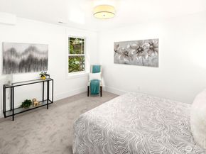 2500 Lorentz Place N, Seattle WA 98109