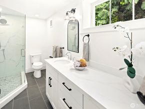 2500 Lorentz Place N, Seattle WA 98109