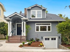 2500 Lorentz Place N, Seattle WA 98109