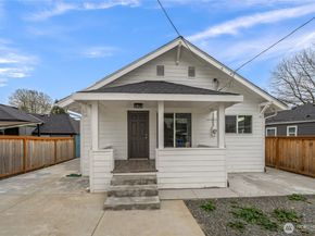 305 Meadow Avenue N, Renton WA 98057